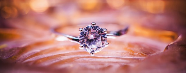 fialový diamant
