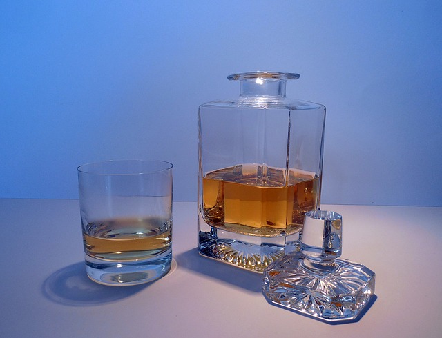 karafa whisky.jpg
