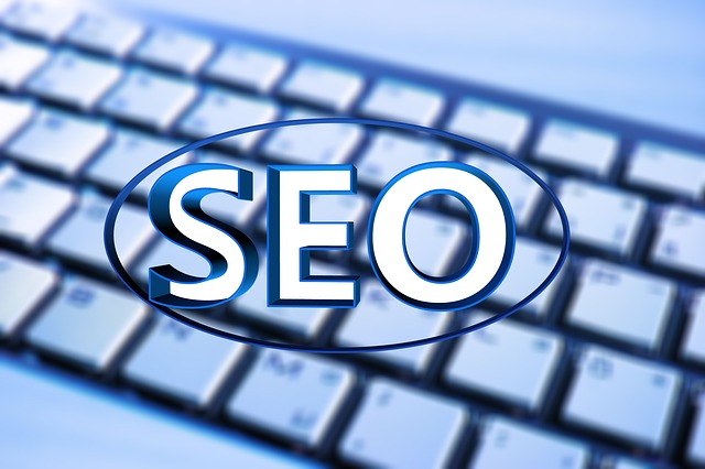 seo nad klávesnicí.jpg